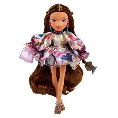 Bratz GCDS Passion For Fashion Yasmin Doll 6 Bratz GCDS Passion For Fashion Yasmin Doll - Image 4