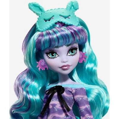 Monster High Creepover Party Twyla Doll 4 Monster High Creepover Party Twyla Doll - Image 2
