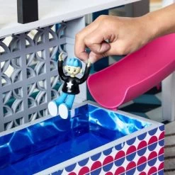 FAO Schwarz Toy Wood Ultimate Doll House LED -Dolls Discount Store GUEST fea78660 12bb 4ad1 b4d9 28a2eff1c562